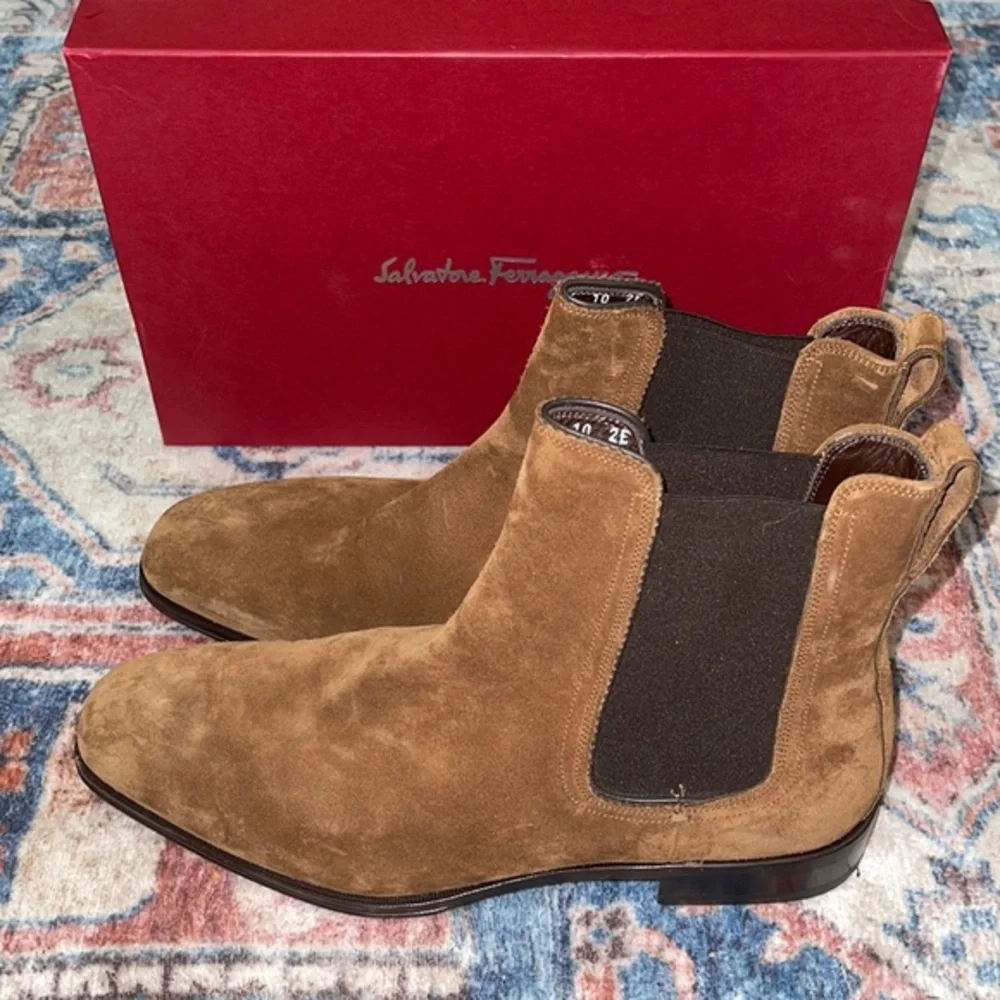 ❗️$860 FERRAGAMO MENS CHELSEA BOOT❗️worn once! - Picture 1 of 6